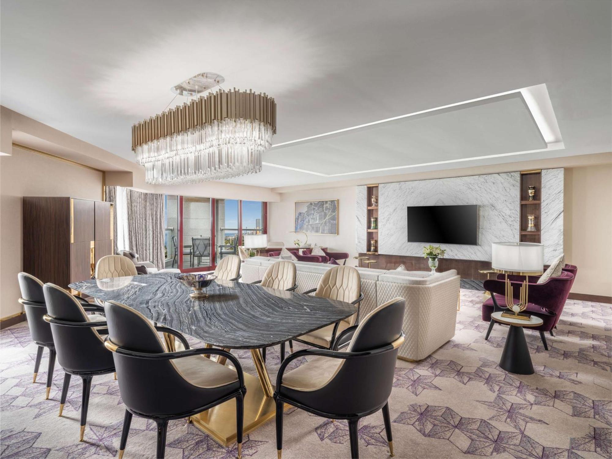 Hilton 5*