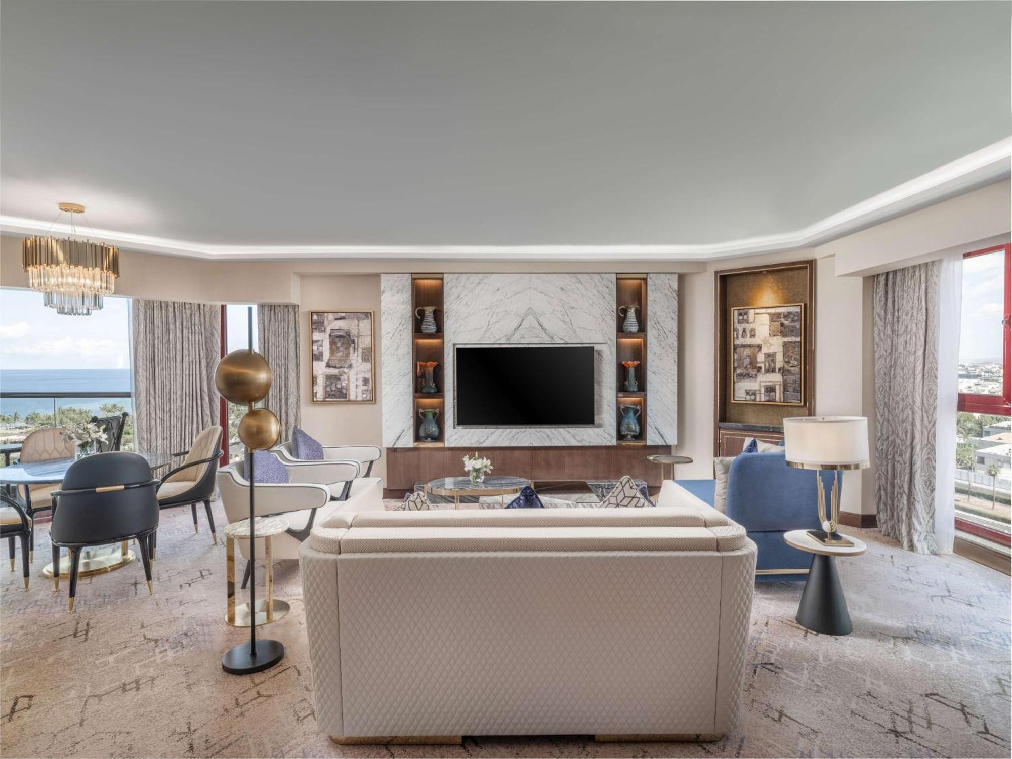 Hilton Hotel 5*